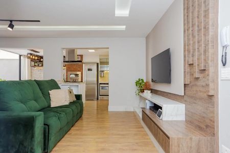 3_photo/94dce35ec9.08f922be3a726ba4-ATLAS-690d316c-bbc3-4f1b-8d39-b859972b2ff2.jpg de apartamento à venda com 4 quartos, 155m² em Novo Mundo, Curitiba