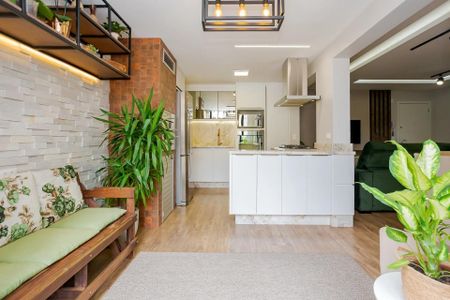 9_photo/94dce35ec9.08f922be3a726ba4-ATLAS-da9f0e96-4cd0-443a-b136-3aa7ff247ca9.jpg de apartamento à venda com 4 quartos, 155m² em Novo Mundo, Curitiba