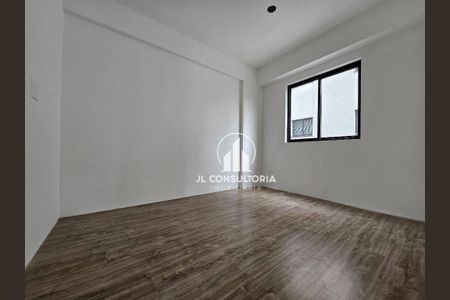 3_photo/94dce35edf.f199d500c3c5e9cb-ATLAS-63078fb5-9ef3-472f-9d5a-58b13a6573c8.jpg de apartamento à venda com 3 quartos, 86m² em Novo Mundo, Curitiba