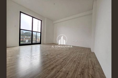 4_photo/94dce35edf.f199d500c3c5e9cb-ATLAS-bf6d4b28-5612-457c-9bd3-ed4bdd7416cc.jpg de apartamento à venda com 3 quartos, 86m² em Novo Mundo, Curitiba