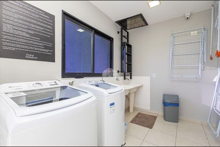 7_photo/94dce35ee7.e1a5d5e03178a2df-ATLAS-8a3f4dd3-43ec-4b6f-8d09-ac9575a3cfc5.jpg de kitnet/studio à venda com 1 quarto, 31m² em Parolin, Curitiba