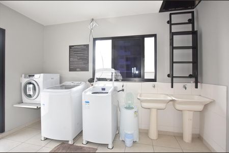 30_photo/94dce35ee7.e1a5d5e03178a2df-ATLAS-e917e540-97fa-474a-87fa-6d3c2cd24c43.jpg de kitnet/studio à venda com 1 quarto, 31m² em Parolin, Curitiba