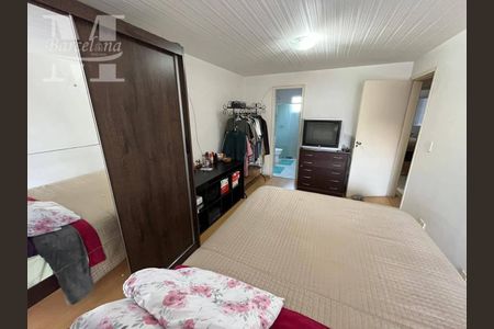 4_photo/94dce35f27.859d3ea7f11d789b-ATLAS-1ebbcddb-db29-4679-a4e5-e916064898bb.jpg de casa à venda com 3 quartos, 240m² em Novo Mundo, Curitiba