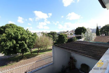 17_photo/94dce35f57.a6f2120c715e6f27-ATLAS-751688e8-bb8e-4e64-83bb-676522abeb97.jpg de casa à venda com 3 quartos, 112m² em Novo Mundo, Curitiba