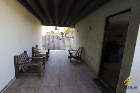 14_photo/94dce35f57.a6f2120c715e6f27-ATLAS-acb9d5ca-b6dd-4571-9535-2edbbcd4d969.jpg de casa à venda com 3 quartos, 112m² em Novo Mundo, Curitiba