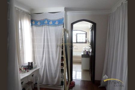 2_photo/94dce35f9d.e7056842b54bb805-ATLAS-b8016db3-6ffb-42c8-929a-19bdb03be6aa.jpg de casa à venda com 4 quartos, 504m² em Portão, Curitiba