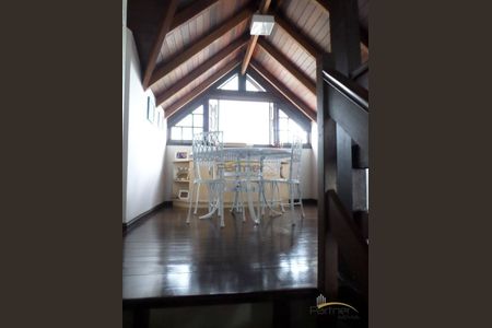 6_photo/94dce35f9d.e7056842b54bb805-ATLAS-fb65edcd-1db4-439a-8ef3-9e83f213a2b3.jpg de casa à venda com 4 quartos, 504m² em Portão, Curitiba