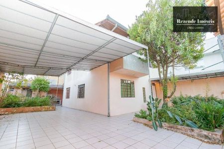 5_photo/94dce36051.b4cbce76a3cf6a79-ATLAS-42cec73b-cfe2-4237-935c-dd48bed53bc4.jpg de casa à venda com 3 quartos, 116m² em Água Verde, Curitiba