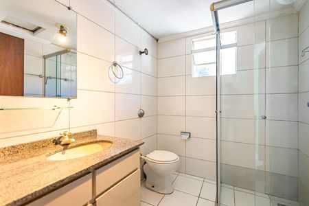 30_photo/94dce36123.3475f5d9beed23c9-ATLAS-dc168222-b92e-434d-9272-12f84dc2b890.jpg de casa à venda com 4 quartos, 200m² em Água Verde, Curitiba