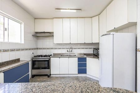 17_photo/94dce3624f.746f1a8a88028fbe-ATLAS-9b404eda-0627-404c-a4dd-bb47c28dd489.jpg de casa à venda com 4 quartos, 302m² em Água Verde, Curitiba