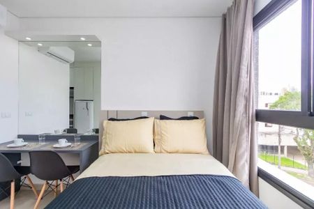 33_photo/94dce3628b.3d63123a715f48c6-ATLAS-40a955f3-85a2-4228-ba14-933122bbb873.jpg de apartamento para alugar com 1 quarto, 18m² em Água Verde, Curitiba