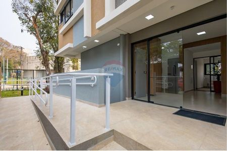 4_photo/94dce3628b.f0ecc906b832f777-ATLAS-0fa6ef7e-68fa-44da-ab48-408aad9b9a79.jpg de apartamento para alugar com 1 quarto, 24m² em Água Verde, Curitiba