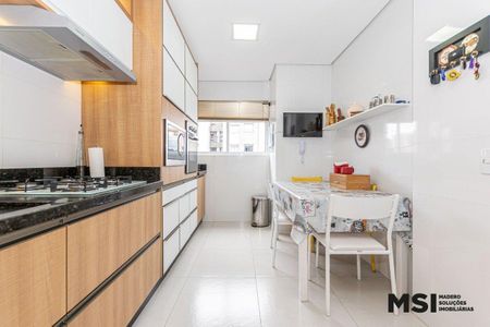 12_photo/94dce36359.1ee954665fa22826-ATLAS-fa3a40dc-2b5a-48e0-a9cd-151192f7712b.jpg de apartamento à venda com 2 quartos, 133m² em Água Verde, Curitiba