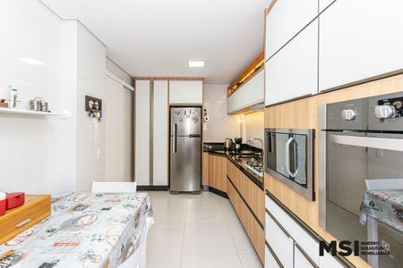 13_photo/94dce36359.1ee954665fa22826-ATLAS-fbcc916a-40e7-4e6c-8101-7f0527ff8e49.jpg de apartamento à venda com 2 quartos, 133m² em Água Verde, Curitiba