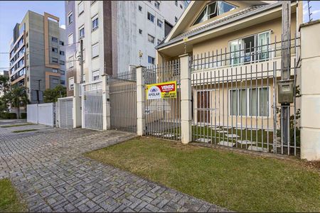 2_photo/94dce36359.791ba68a15d03952-ATLAS-e8dfe080-1299-4bc0-9dff-5988d9d9f5d8.jpg de casa à venda com 4 quartos, 170m² em Água Verde, Curitiba