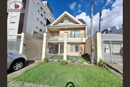 11_photo/94dce36359.a5d8cf1b7a46686c-ATLAS-91505f8b-40fd-4e2c-9f9c-6e642ef1077a.jpg de casa à venda com 4 quartos, 170m² em Água Verde, Curitiba