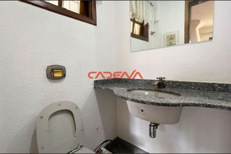 4_photo/94dce36397.e9f7fe0d28d0f4a0-ATLAS-4f2ba77f-7db7-498c-81da-c3ca97a5891e.jpg de casa à venda com 3 quartos, 250m² em Água Verde, Curitiba