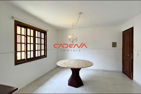 6_photo/94dce36397.e9f7fe0d28d0f4a0-ATLAS-bab7f4db-0eec-48d3-bbfc-c32728a1c34a.jpg de casa à venda com 3 quartos, 250m² em Água Verde, Curitiba