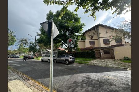 2_photo/94dce363bf.65a5c6c23ae0fb49-ATLAS-9b1e1727-d30c-484f-9535-db9c9e52c8e0.jpg de casa para alugar com 3 quartos, 280m² em Água Verde, Curitiba