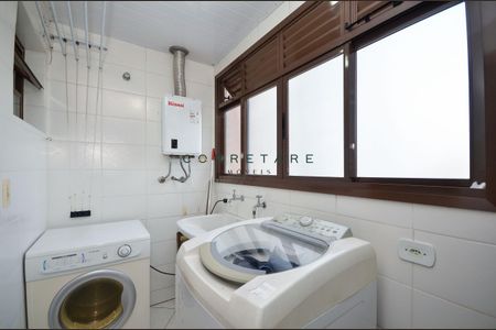 13_photo/94dce3646b.ccb6c7c4df48404c-ATLAS-ec6fed29-cf4c-477c-8c2b-9d0f35c56e69.jpg de apartamento à venda com 3 quartos, 70m² em Água Verde, Curitiba