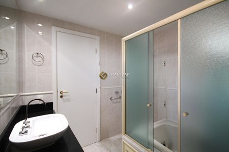 24_photo/94dce364c3.bb2542f7c82c4071-ATLAS-23bd1b7d-1e2c-4fec-aca6-943652d1e2da.jpg de apartamento à venda com 3 quartos, 114m² em Água Verde, Curitiba