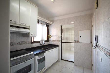 11_photo/94dce364c3.bb2542f7c82c4071-ATLAS-bdd66c76-e831-4a9a-859d-abffa10c9bf8.jpg de apartamento à venda com 3 quartos, 114m² em Água Verde, Curitiba