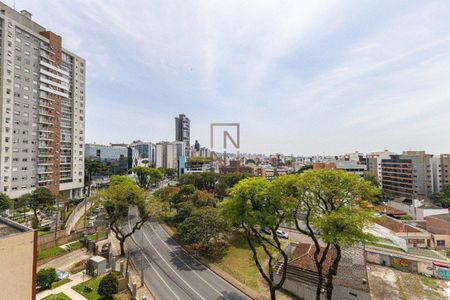 5_photo/94dce364c7.a05d7d0c7b84f4e1-ATLAS-e9caa2a3-48e9-46eb-b5f3-2d37651ea0ac.jpg de apartamento à venda com 3 quartos, 114m² em Portão, Curitiba