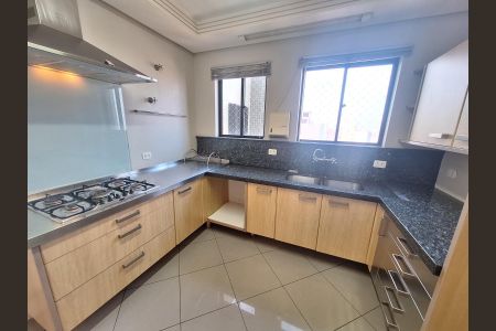 12_photo/94dce364f9.1c30879e3ee593f9-ATLAS-b652f2b6-6da7-4f5d-8693-8b4e57b44596.jpg de apartamento à venda com 3 quartos, 184m² em Água Verde, Curitiba