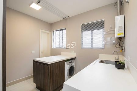 26_photo/94dce364f9.959fbc9e9cb74a6f-ATLAS-2e01fcd9-01d9-4a8b-80dd-9de2f6edf68a.jpg de apartamento à venda com 3 quartos, 100m² em Água Verde, Curitiba