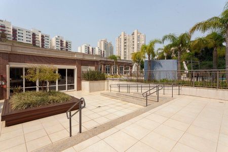 8_photo/94dce365f5.2f15d505e37c7ac5-ATLAS-ce0e69fb-07d6-4f09-aaf6-5998d7f7e8e4.jpg de apartamento à venda com 3 quartos, 130m² em Portão, Curitiba