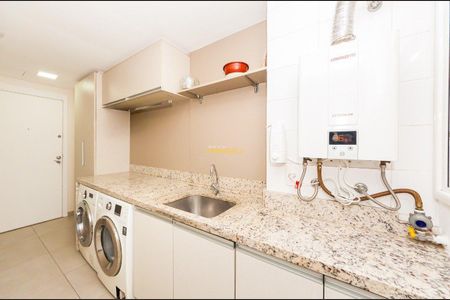 3_photo/94dce365f5.2f15d505e37c7ac5-ATLAS-e1ec17e7-8dd5-4f55-a041-4169fc94e386.jpg de apartamento à venda com 3 quartos, 130m² em Portão, Curitiba