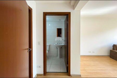 7_photo/94dce3664b.3f744879bab8f9f8-ATLAS-28bf8aee-974b-4586-85d1-ee1913cec1a8.jpg de apartamento para alugar com 1 quarto, 48m² em Água Verde, Curitiba