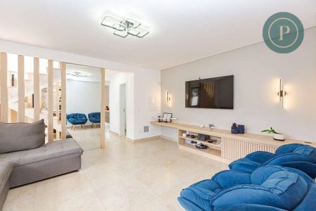 6_photo/94dce3697d.f90d1e514ded60bc-ATLAS-0cb5d81a-c2f1-49d9-8026-76c2fcb27ab0.jpg de casa à venda com 3 quartos, 259m² em Portão, Curitiba