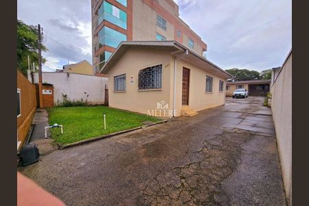 5_photo/94dce3697f.2110c4efe11134e3-ATLAS-72728bf5-8d3e-42d0-9d0c-e0c994f85fa8.jpg de casa à venda com 4 quartos, 250m² em Portão, Curitiba