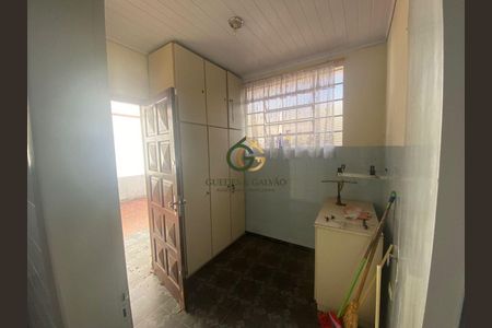 7_photo/94dce36a2b.584d24cb0370a9cf-ATLAS-db0d69a0-6c4d-40c7-bbbf-d3ba24f3aabe.jpg de casa à venda com 0 quarto, 200m² em Portão, Curitiba