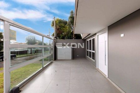 4_photo/94dce36a59.2866b196c2edf31d-ATLAS-56165cbd-75e1-4b19-8112-87132b3d9af0.jpg de casa à venda com 3 quartos, 250m² em Portão, Curitiba