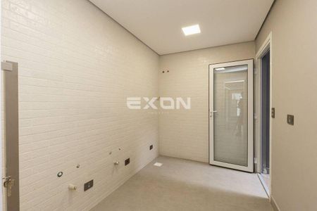 14_photo/94dce36a59.2866b196c2edf31d-ATLAS-fdc0d7f3-927a-4e7e-bffb-086846fca020.jpg de casa à venda com 3 quartos, 250m² em Portão, Curitiba