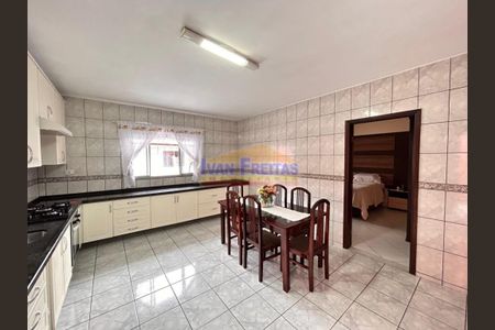 7_photo/94dce36a5d.78ea92cc55484ae4-ATLAS-ba1bc4e9-f9cc-4226-8ffb-9a8d2d825d7f.jpg de casa à venda com 3 quartos, 158m² em Portão, Curitiba