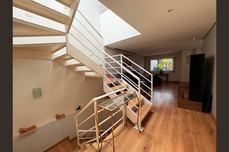 7_photo/94dce36a87.8280fc8df53f6233-ATLAS-77a92409-4d85-4a86-b33d-aeba42123b65.jpg de casa à venda com 2 quartos, 198m² em Portão, Curitiba