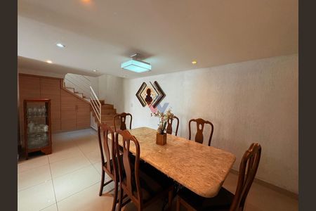 20_photo/94dce36a87.8280fc8df53f6233-ATLAS-a52bcb6a-7ab2-489c-9642-10481738d5d2.jpg de casa à venda com 2 quartos, 198m² em Portão, Curitiba