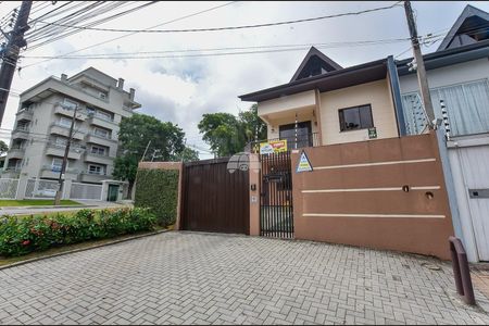 2_photo/94dce36b15.e02bbd74c619fcc4-ATLAS-0f104d8d-883d-40b5-a32a-40fe132cc3a4.jpg de casa à venda com 3 quartos, 142m² em Portão, Curitiba