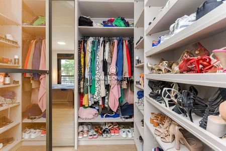 34_photo/94dce36b77.727aa8b94b909c75-ATLAS-67c79243-d1f5-4aa6-baf7-da9014b44ab5.jpg de casa à venda com 4 quartos, 232m² em Portão, Curitiba