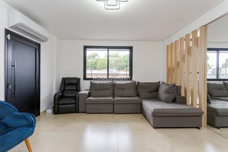 5_photo/94dce36b77.727aa8b94b909c75-ATLAS-cce0a99e-aa1b-4ed3-b8c5-5b53c2744d45.jpg de casa à venda com 4 quartos, 232m² em Portão, Curitiba