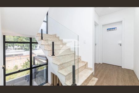 23_photo/94dce36b77.87574fbd39b1477f-ATLAS-a7a3dd8f-8d1c-4fea-a897-709490e04c96.jpg de casa à venda com 3 quartos, 259m² em Portão, Curitiba