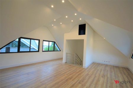 14_photo/94dce36cd3.4f5074d6044b900e-ATLAS-c3f53a43-18b7-4cad-8c76-369f353a8eee.jpg de casa para alugar com 0 quarto, 188m² em Santa Quiteria, Curitiba