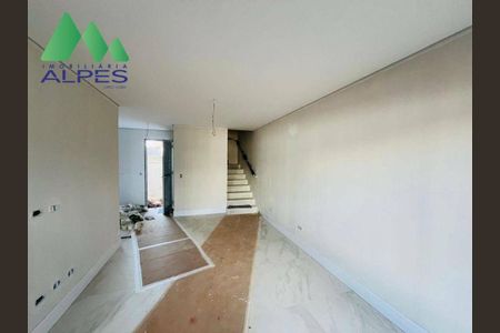 7_photo/94dce36d0d.77fa9bd083dc096a-ATLAS-26e9f2b3-cd69-4309-9674-96ccefb7b636.jpg de casa à venda com 3 quartos, 126m² em Santa Quiteria, Curitiba