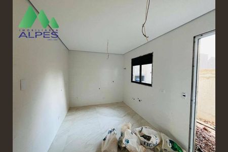 5_photo/94dce36d6d.702b688eb45dcaf1-ATLAS-2c221015-9ae0-4776-a4e3-057eebfc96df.jpg de casa à venda com 3 quartos, 146m² em Portão, Curitiba