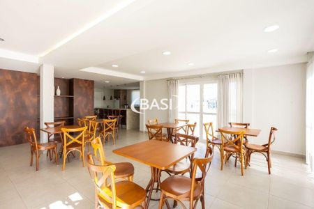 2_photo/94dce36d9d.f5fd1e1f21230235-ATLAS-a117d5d7-1c2f-4fac-b446-5dd25e90c5d4.jpg de apartamento à venda com 2 quartos, 56m² em Portão, Curitiba