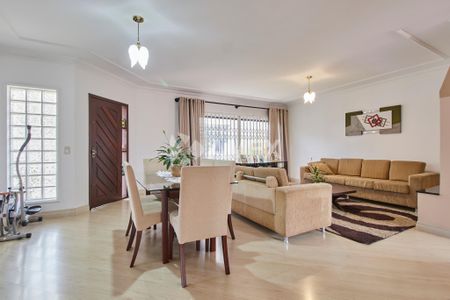 5_photo/94dce36de3.b7afec13c8c84584-ATLAS-9104996b-871d-401f-9b4d-a1728d54e813.jpg de casa à venda com 4 quartos, 435m² em Portão, Curitiba