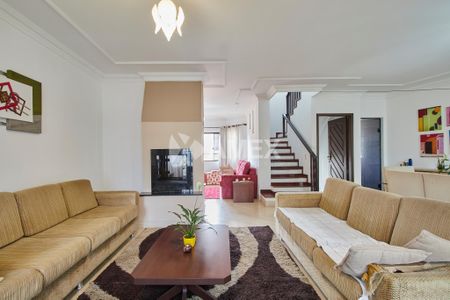 7_photo/94dce36de3.b7afec13c8c84584-ATLAS-ae607bc2-e574-4f60-8969-68fc73701d70.jpg de casa à venda com 4 quartos, 435m² em Portão, Curitiba